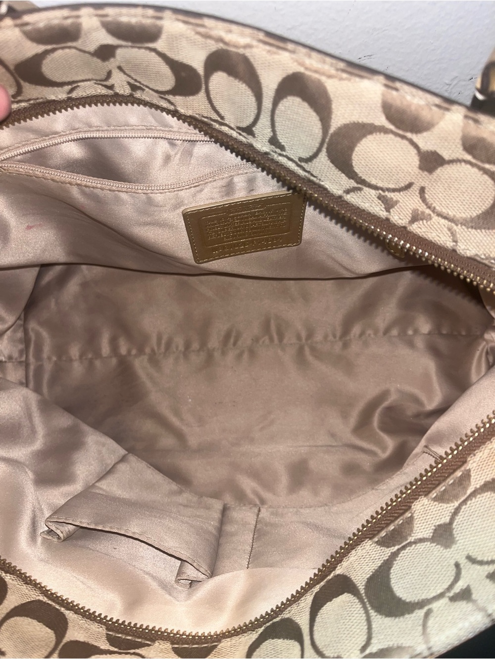 Coach 1941 Penelope Signature Jacquard
Shoulder Tote Bag - Picture 12 of 14